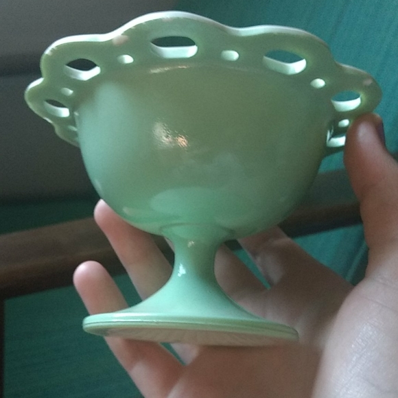 Moderntone Plantonite(?) Cups Lace Edge - Picture 11 of 11